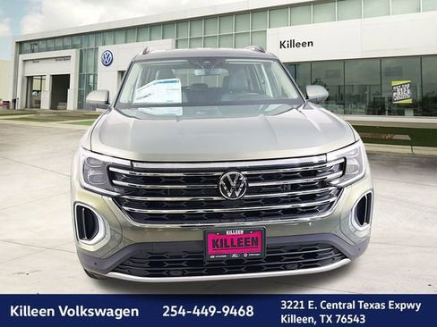 New 2026 Volkswagen Atlas SE image 2