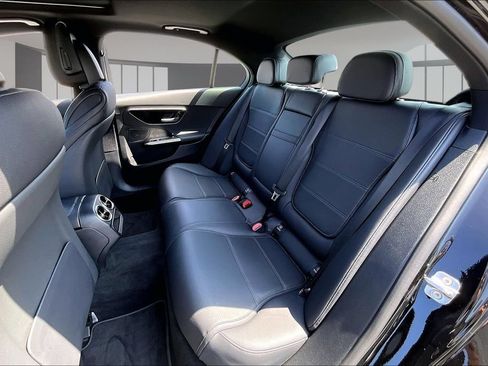 Used 2025 Mercedes-Benz C 300 Sedan image 20