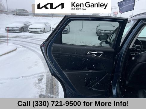 Certified 2023 Kia Sportage EX w/ EX Premium Package image 47