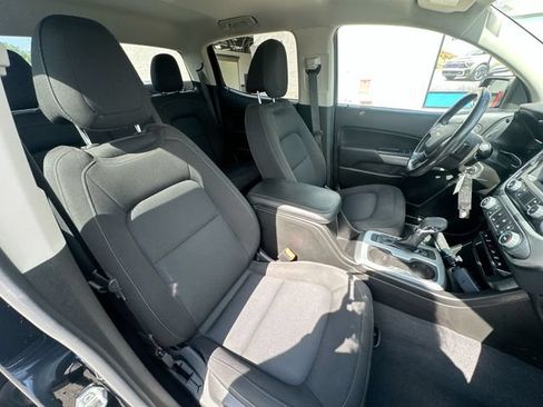 Used 2022 Chevrolet Colorado LT w/ Safety Package AWD/4WD image 25