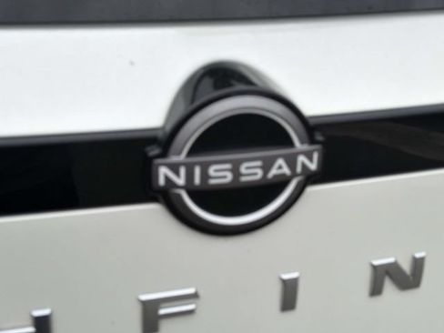 Certified 2024 Nissan Pathfinder SV FWD image 7