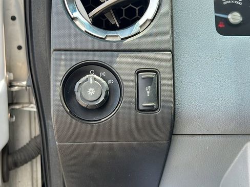 Used 2017 Ford F650 2WD Regular Cab Super Duty image 14