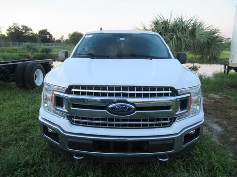 Used 2020 Ford F150 XLT w/ Equipment Group 302A Luxury AWD/4WD image 2