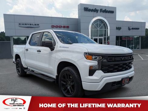 Used 2024 Chevrolet Silverado 1500 Custom AWD/4WD image 1