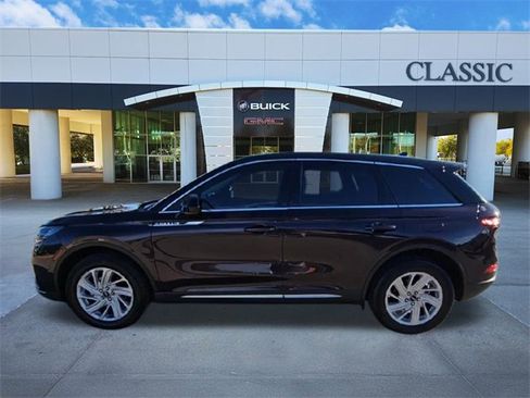 Used 2023 Lincoln Corsair Standard 4D Sport Utility image 4