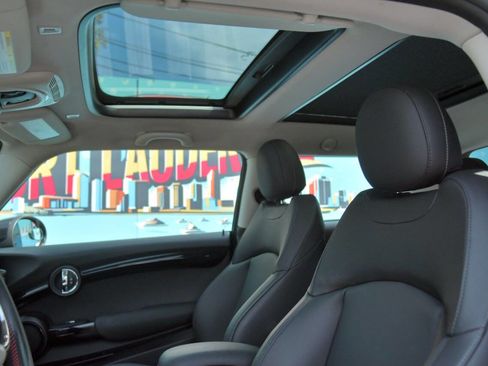 Used 2020 MINI Cooper S image 12