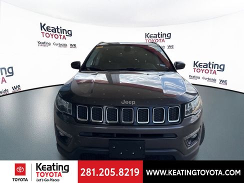 Used 2021 Jeep Compass Latitude image 2