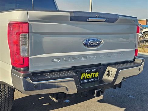 Used 2019 Ford F250 Lariat w/ Lariat Value Package image 7