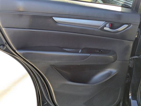 Used 2019 MAZDA CX-5 Touring image 15