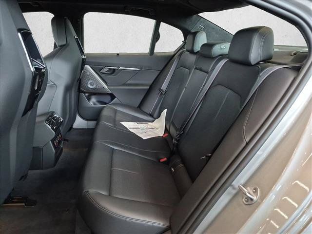 New 2027 BMW M5 w/ Carbon Package AWD/4WD image 14