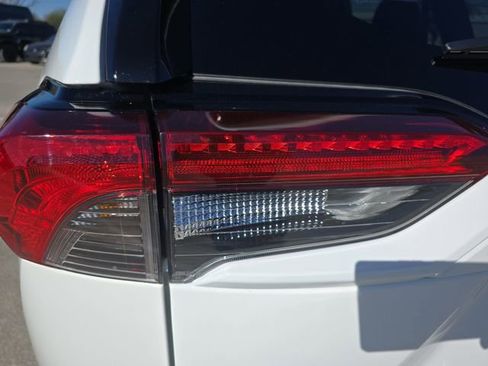 Certified 2025 Toyota RAV4 LE image 33