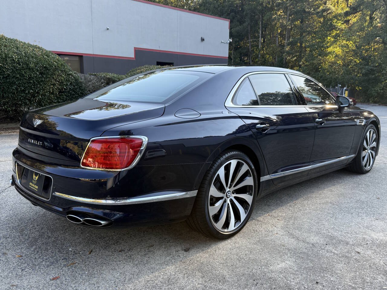 Used 2022 Bentley Flying Spur V8 AWD/4WD image 10