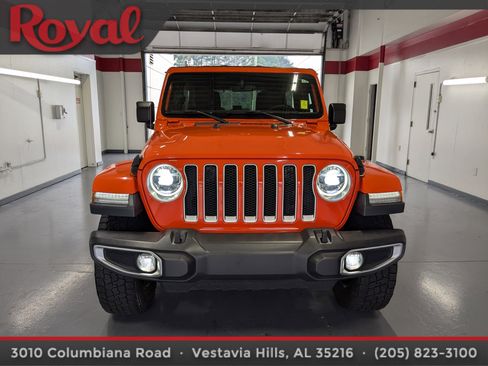 Used 2019 Jeep Wrangler Unlimited Sahara image 6