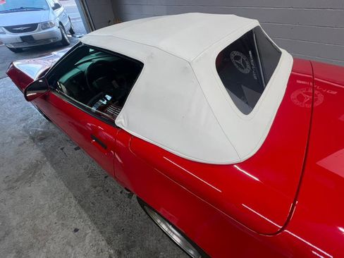Used 1991 Chevrolet Corvette Convertible image 8
