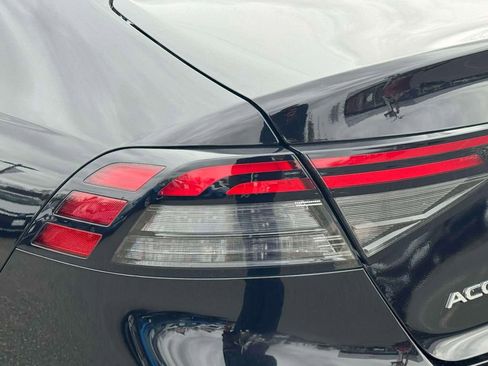 Used 2025 Honda Accord SE image 11