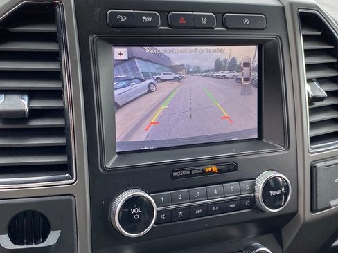 Used 2019 Ford Expedition Max XLT w/ Equipment Group 202A image 16