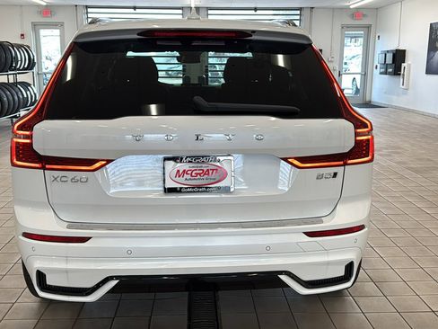 New 2026 Volvo XC60 B5 Ultra w/ Protection Package Premier AWD/4WD image 6