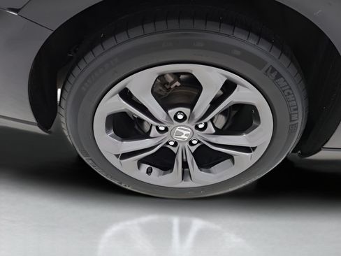 Used 2023 Honda Accord EX image 8