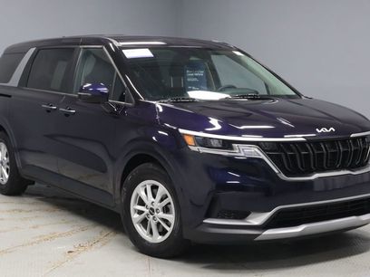 Used 2024 Kia Carnival LX