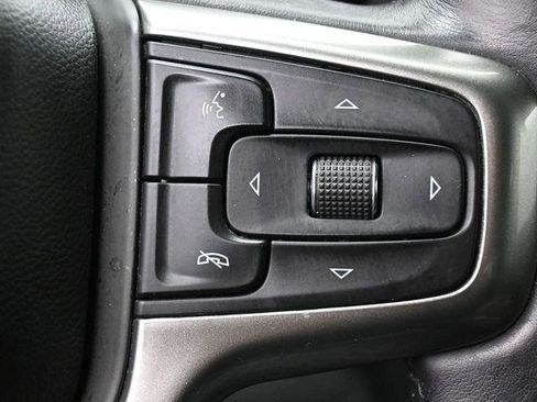 Used 2021 Chevrolet Silverado 1500 LT image 18