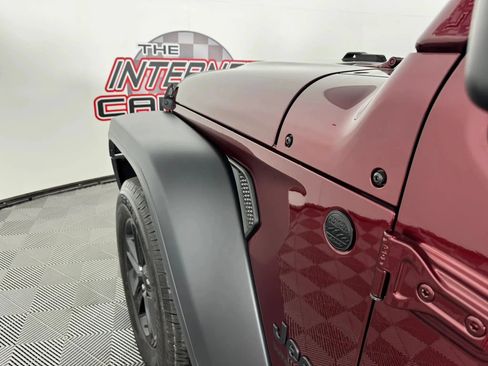 Used 2022 Jeep Wrangler Unlimited Sport AWD/4WD image 26