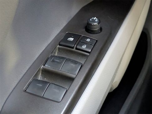 Certified 2023 Toyota Camry SE image 24