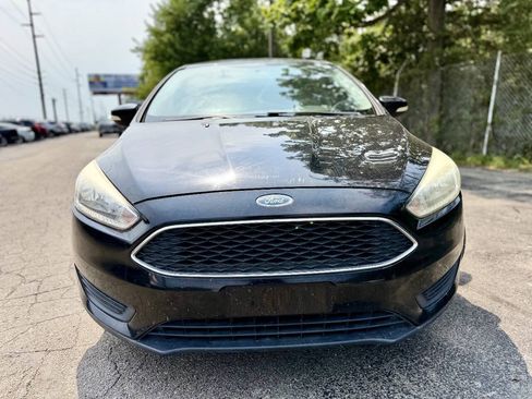 Used 2017 Ford Focus SE FWD image 8
