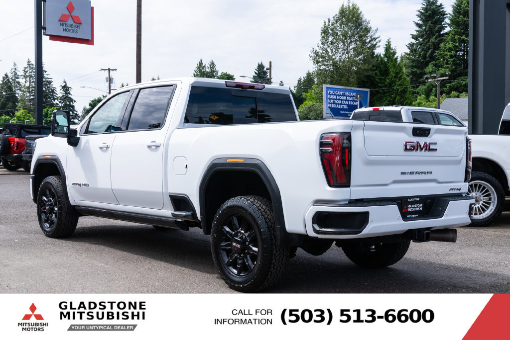 Used 2024 GMC Sierra 2500 AT4 w/ Technology Package AWD/4WD image 6
