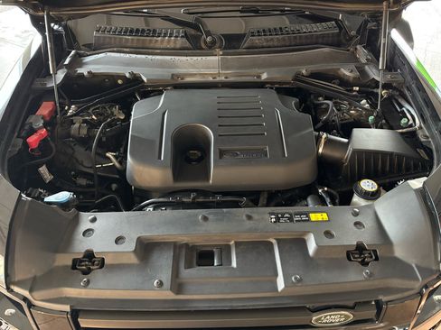 Used 2020 Land Rover Defender 110 X image 33