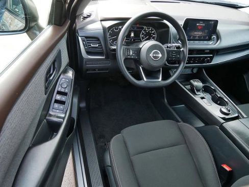 Certified 2023 Nissan Rogue S image 10