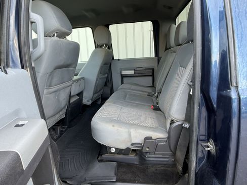 Used 2015 Ford F250 XLT w/ XLT Premium Package image 11