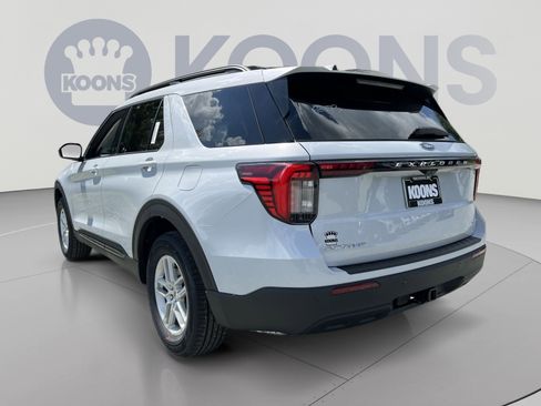 New 2026 Ford Explorer Active AWD/4WD image 4
