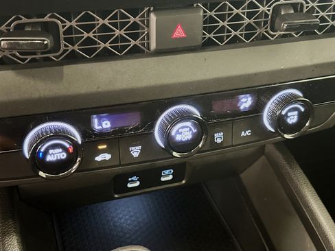 Used 2025 Honda Accord LX image 23
