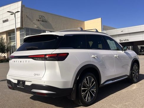 Certified 2026 INFINITI QX60 Luxe w/ Cargo Package image 4