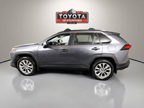 Certified 2022 Toyota RAV4 XLE Premium image 4
