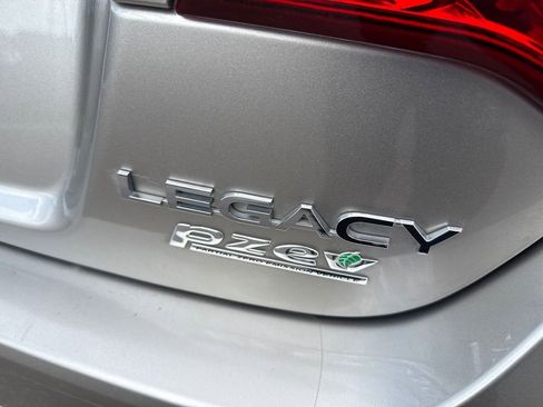 Used 2015 Subaru Legacy 2.5i Premium AWD/4WD image 12
