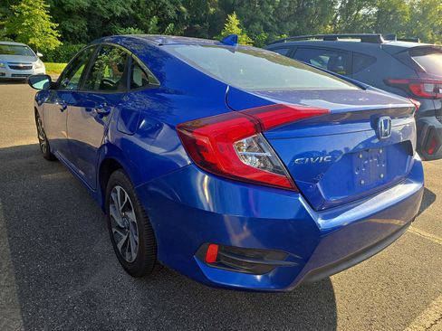 Used 2017 Honda Civic EX image 4