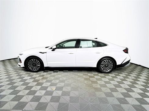 Certified 2025 Hyundai Sonata Limited image 5