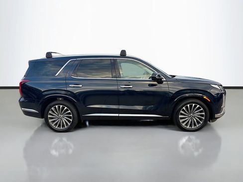 Used 2024 Hyundai Palisade Calligraphy image 4