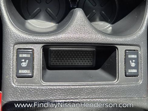 Used 2020 Nissan Rogue SV FWD image 30