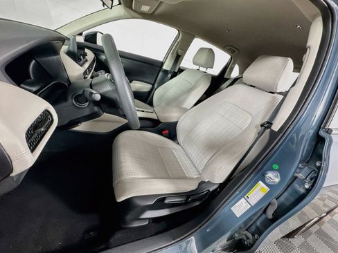 Used 2024 Honda HR-V LX image 12