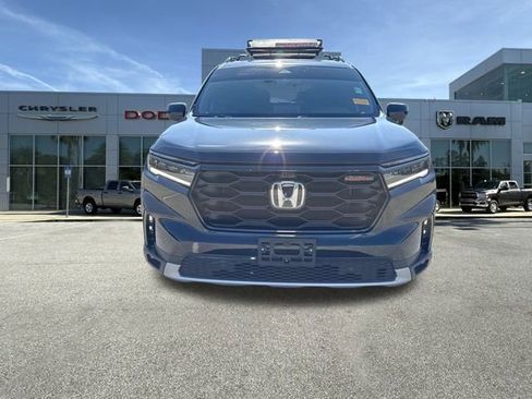 Used 2024 Honda Pilot TrailSport image 8