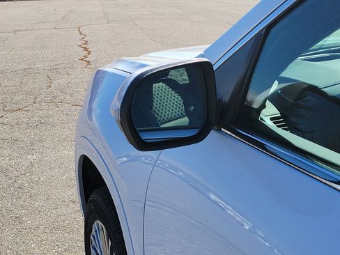 New 2026 GMC Acadia Denali w/ Super Cruise Package image 13