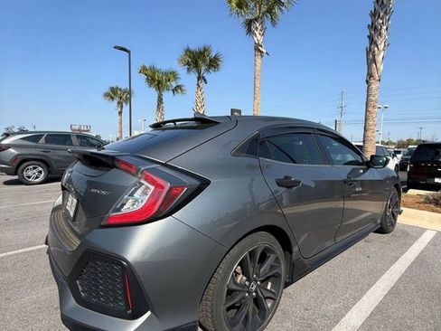 Used 2018 Honda Civic Sport image 5