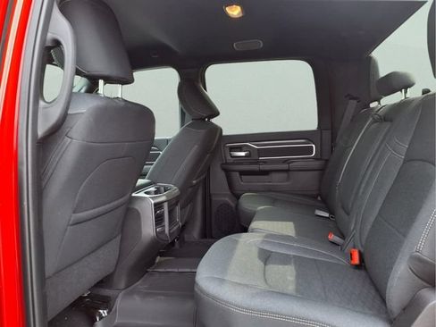New 2026 RAM 2500 Big Horn AWD/4WD image 18