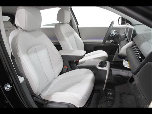 Certified 2023 Hyundai Ioniq 5 SEL AWD/4WD image 19