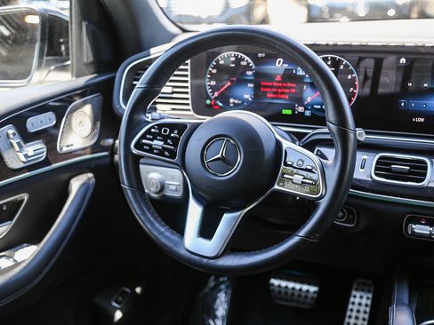 Certified 2023 Mercedes-Benz GLS 450 4MATIC image 13