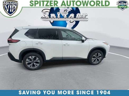 Used 2023 Nissan Rogue SV image 10