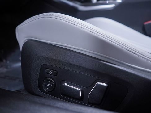 New 2026 BMW M4 xDrive Competition image 21