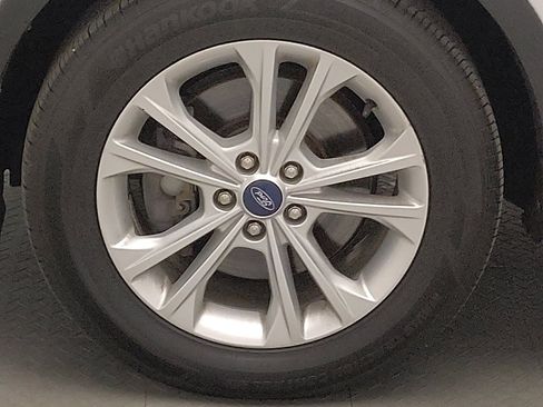 Used 2018 Ford Escape SE image 31